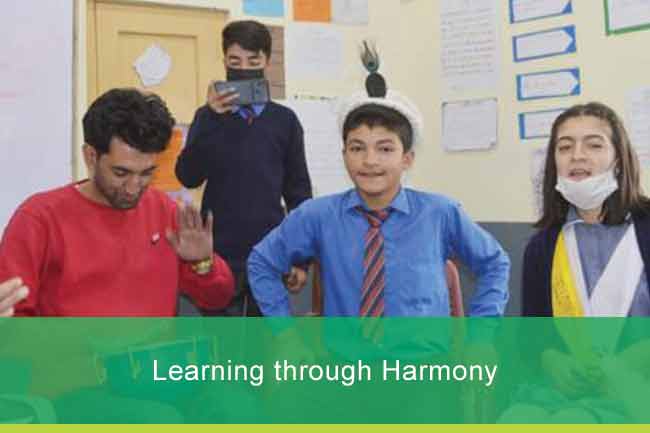 Learning through harmony