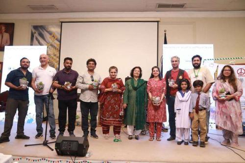 Aman-aur-Rawadaari-Kay-Geet-with-the-iconic-Laal-Band-104