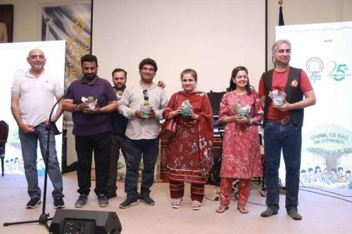Aman-aur-Rawadaari-Kay-Geet-with-the-iconic-Laal-Band-97