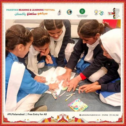 She-Creates-Change-workshop-taking-place-at-Mai-Bhagi-Hall-img2